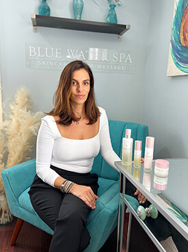 A photo of Rachel Lozina doing a Jet Peel Facial treatment at Blue Water Spa ... [08a655]